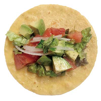 Tacos de aguacate y tomate